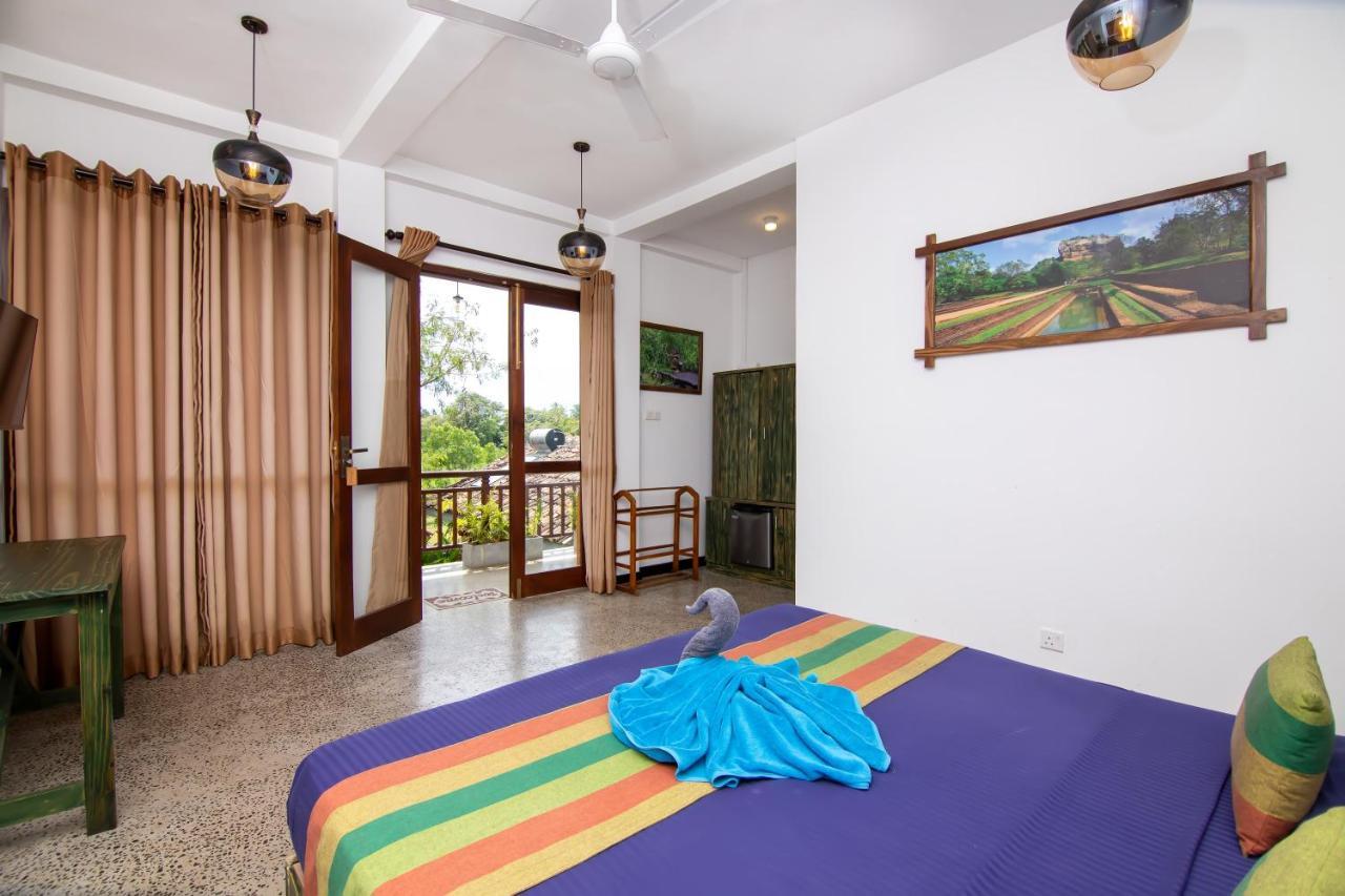 Nature Cabanas & Floating Restaurant Galle Extérieur photo